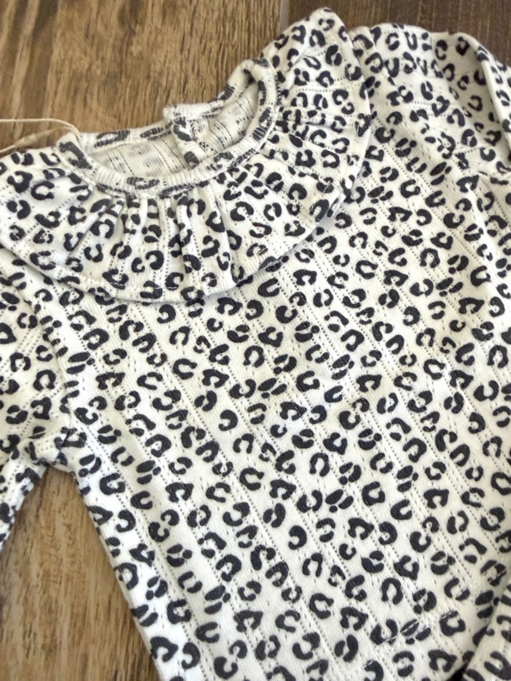 Piupiuchick Newborn Girls' Organic Ruffle Shirt/ Leggings Ecru Leopard Print - Picture 3 of 10